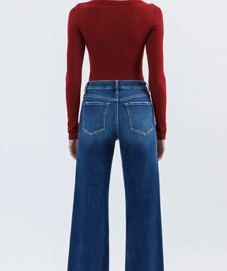 Dark Wash Aileeah High Rise Crop