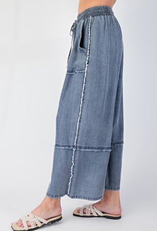 Washed Denim Fray Pant